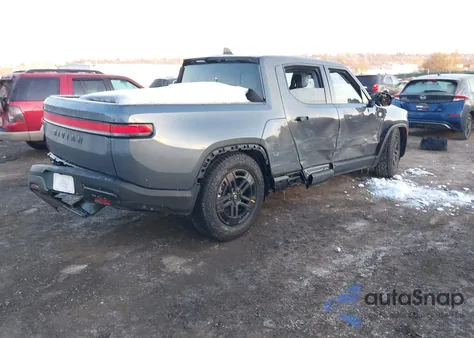 2025 Rivian R1T Adventure Dual Motor Large Pack/Adventure Dual Motor Max Pack from USA, damaged, VIN 7FCTGBAA0SN039392